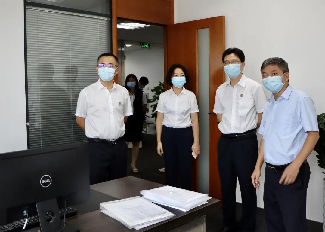 省公证协会副会长王映明一行莅临南方公证处调研指导工作